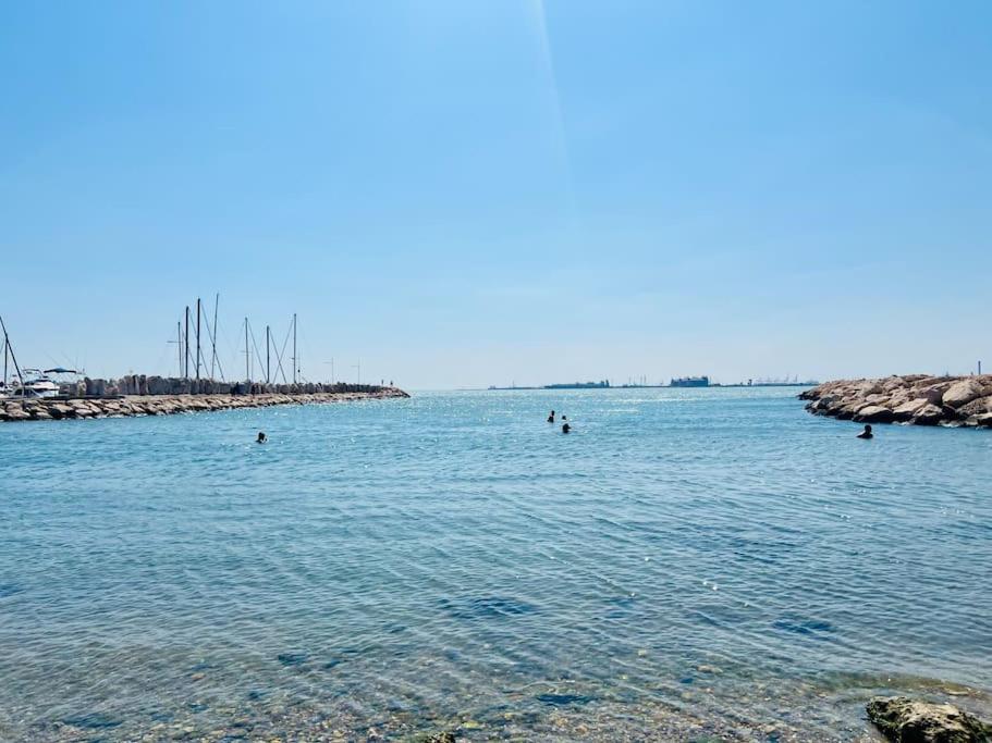 Voile De Mer - Les Pieds Dans L'Eau, Clim, Wifi, 2 Personnes Διαμέρισμα Fos-sur-Mer Εξωτερικό φωτογραφία