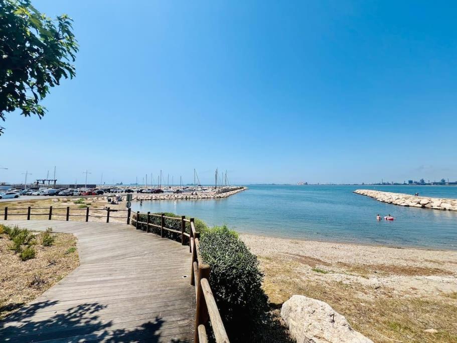 Voile De Mer - Les Pieds Dans L'Eau, Clim, Wifi, 2 Personnes Διαμέρισμα Fos-sur-Mer Εξωτερικό φωτογραφία