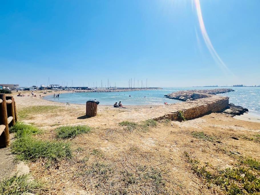 Voile De Mer - Les Pieds Dans L'Eau, Clim, Wifi, 2 Personnes Διαμέρισμα Fos-sur-Mer Εξωτερικό φωτογραφία